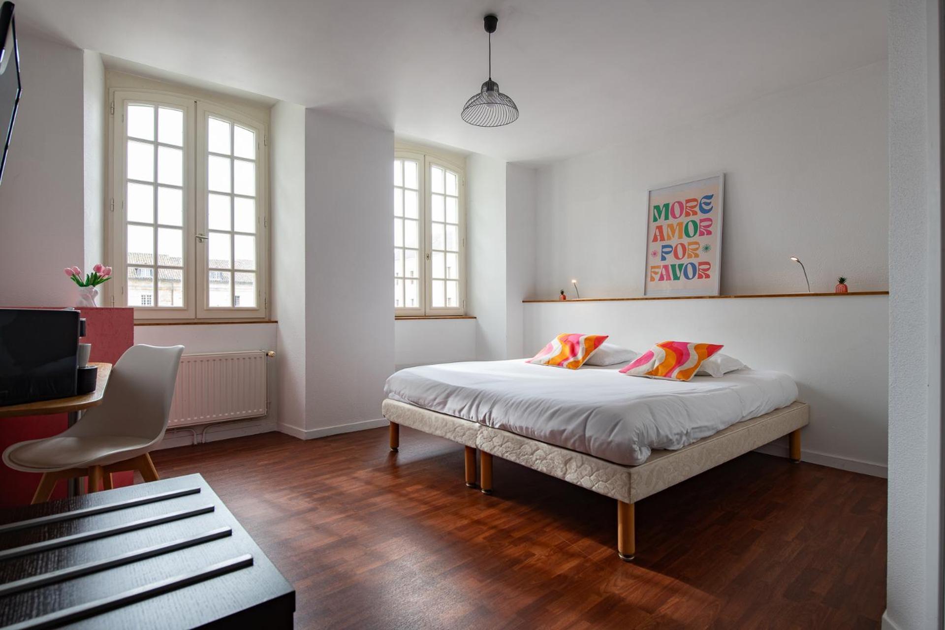 Logis Hotel Le Commerce Navarrenx Екстер'єр фото