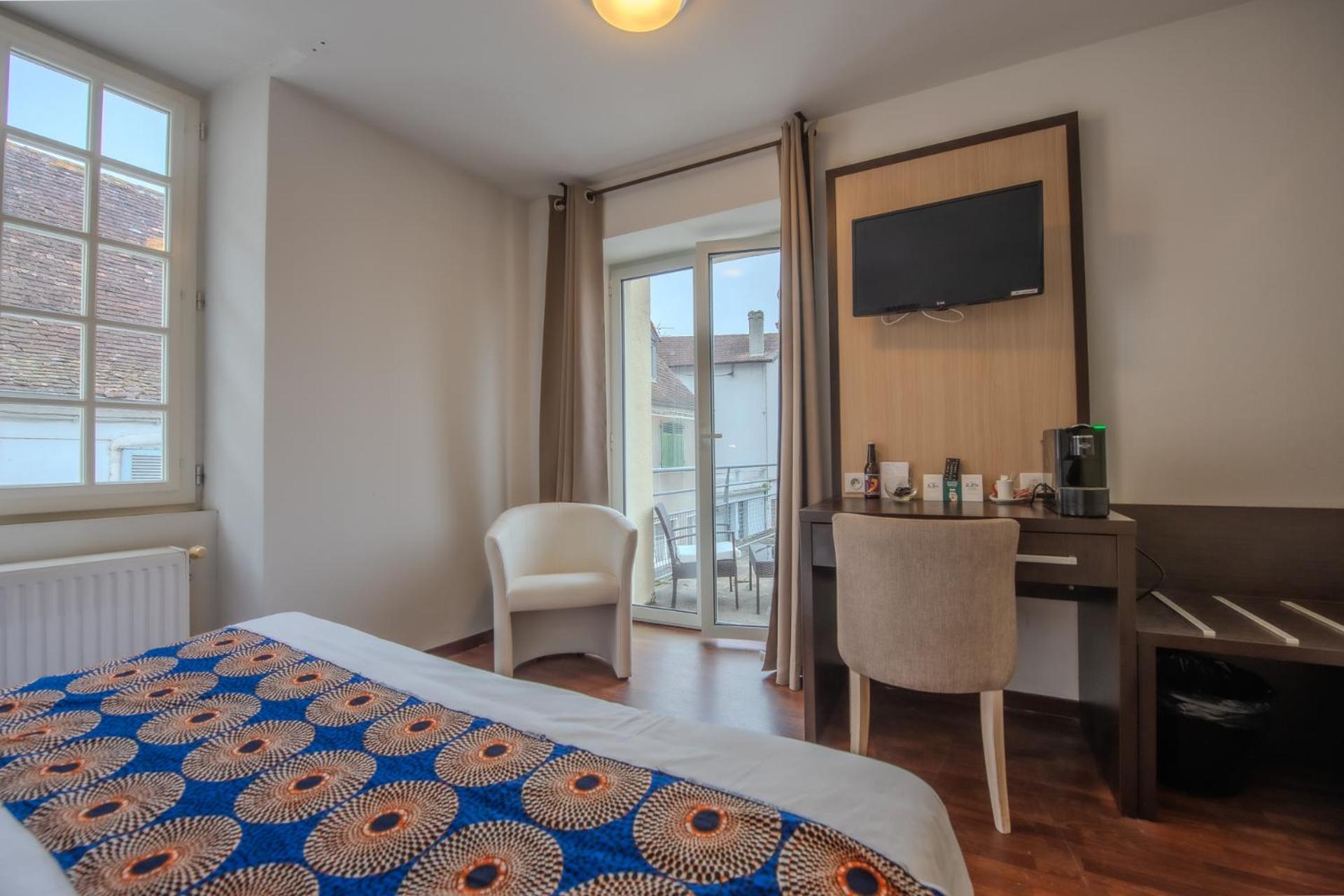 Logis Hotel Le Commerce Navarrenx Екстер'єр фото