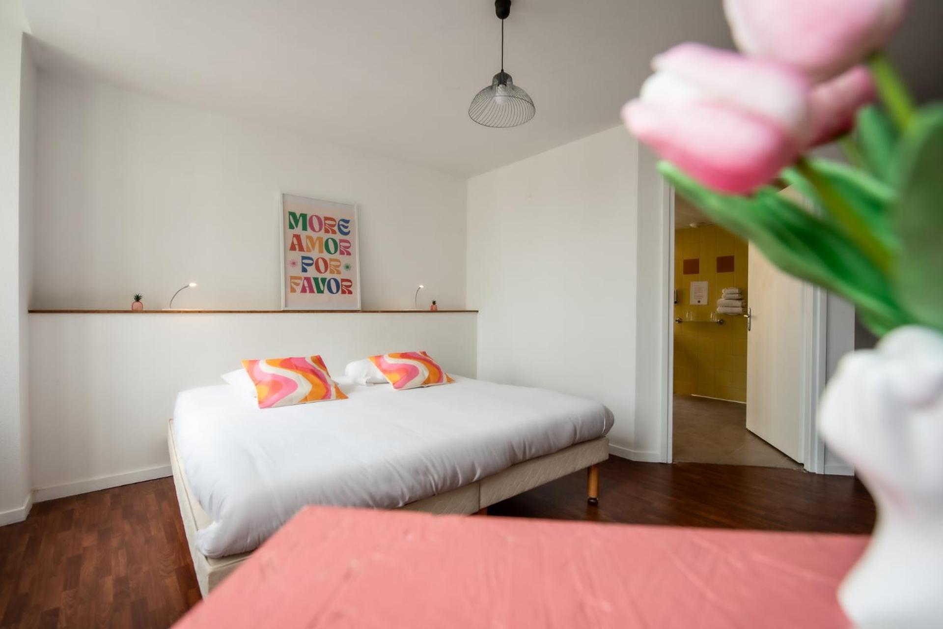 Logis Hotel Le Commerce Navarrenx Екстер'єр фото
